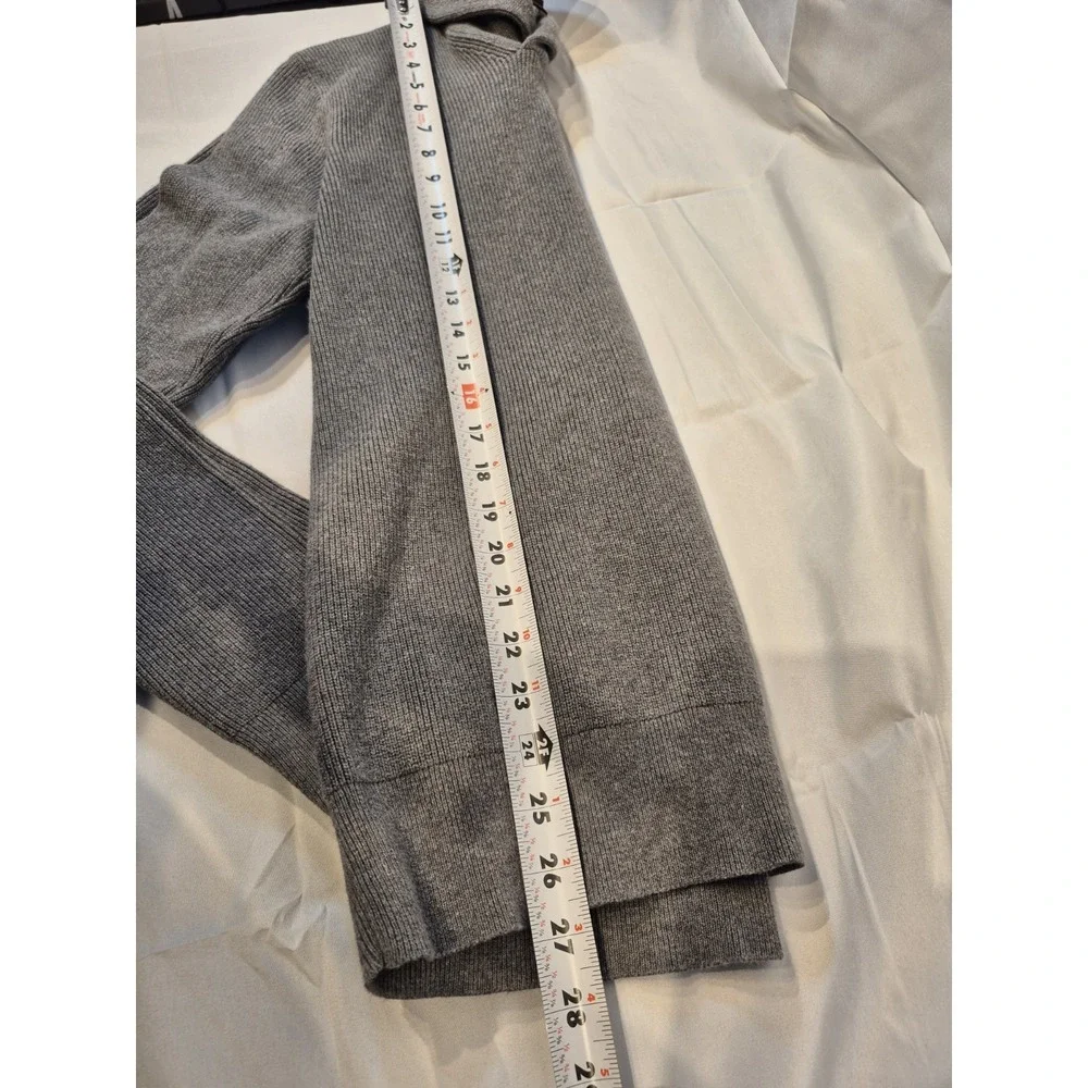 Michael Kors Men's Ash Melange Shawl Collar Sweater Gray Small S Euc Classic Fit